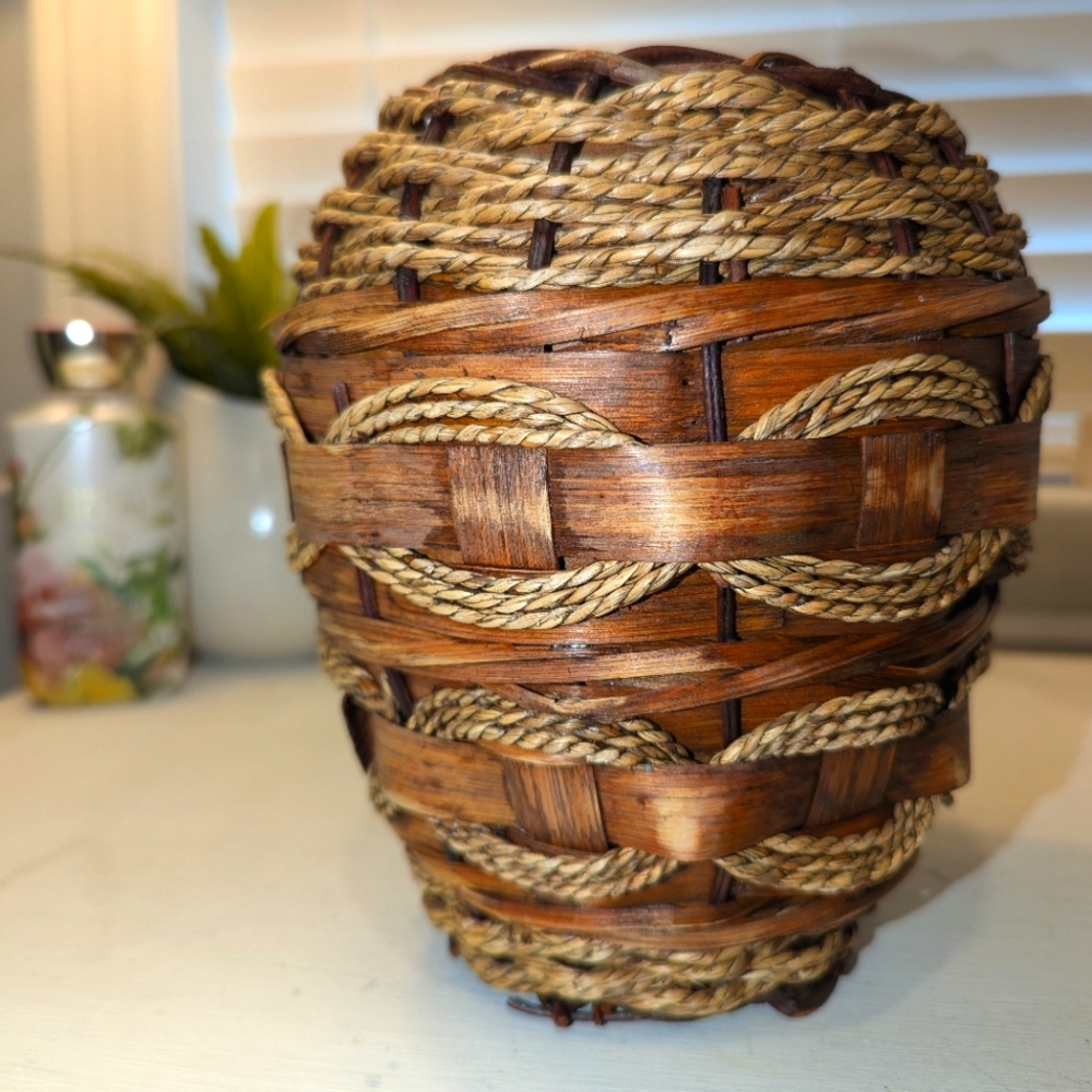 African Handmade Wicker Terracotta Decorative Pottery/Vase/Pot- Great Condition